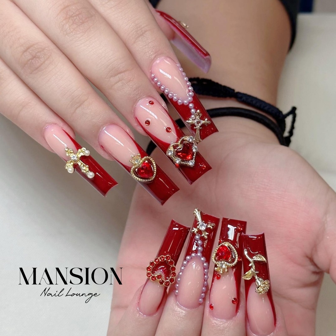 Mansion Nail Lounge